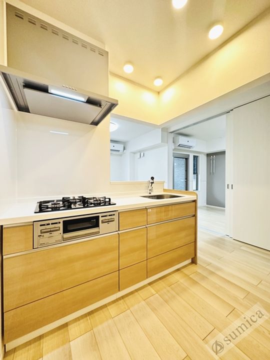 スペチアーレ クアットロのキッチン