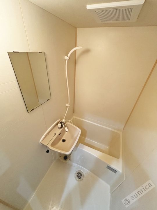 ブルグリンコート布施駅前の風呂