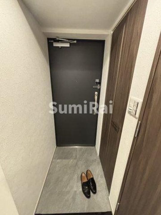 GENOVIA神戸湊川公園の玄関