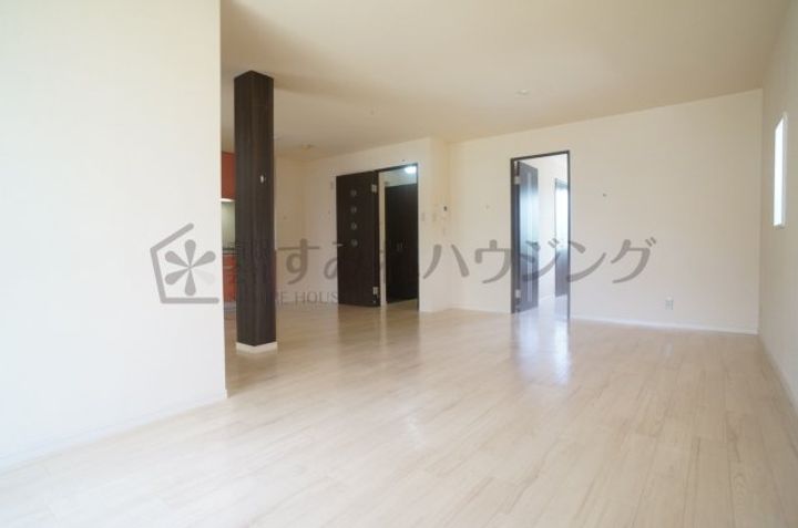 グランドハイツの居間