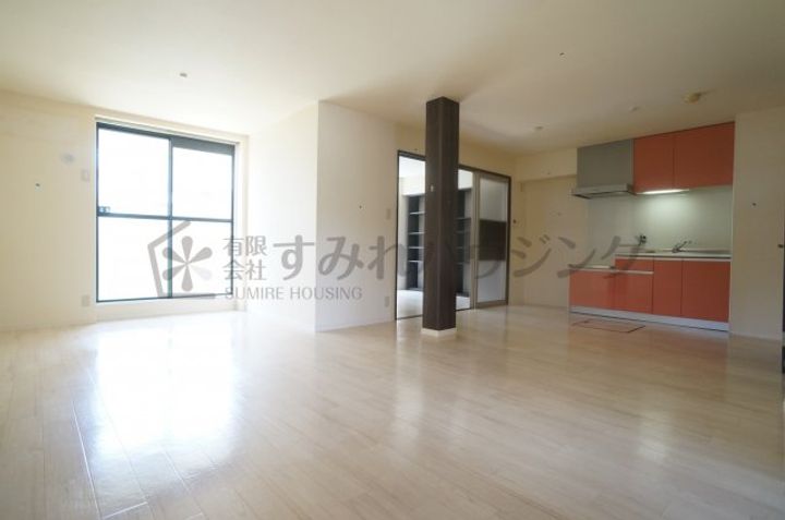 グランドハイツの居間