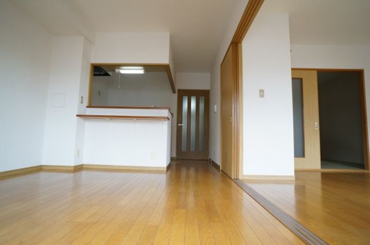 甚樹園マンション弐番館の居間