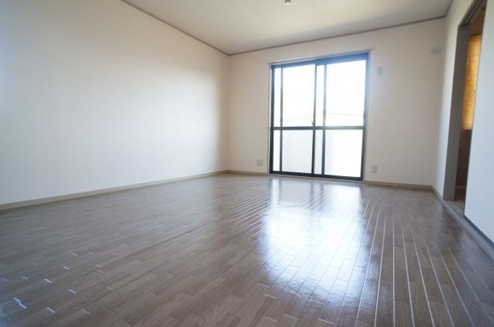 ピーチ宝塚の居間