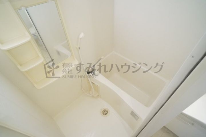 ロイヤルメゾン宝塚④号室(804)の風呂
