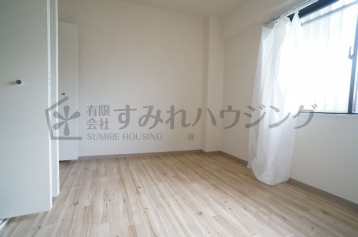 グランドゥール平井305の内装