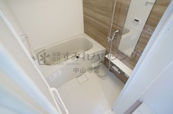 メゾン グランシャンの風呂