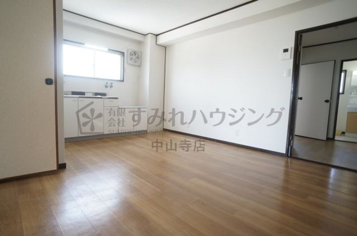 ユニハイム阪西の居間