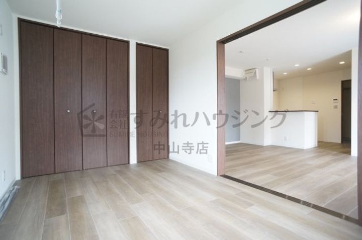 源ハイツの寝室