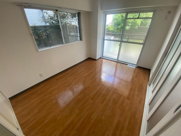 兵庫県神戸市灘区神前町1丁目(マンション)の賃貸物件101の居間