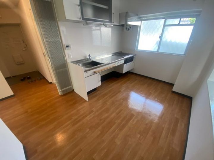 兵庫県神戸市灘区神前町1丁目(マンション)の賃貸物件101の居間