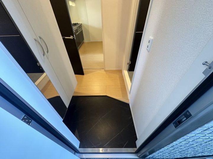 兵庫県神戸市灘区岩屋中町3丁目(アパート)の賃貸物件の玄関