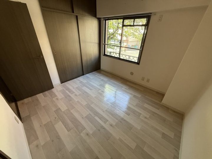 大栄・Kobe十一屋の居間