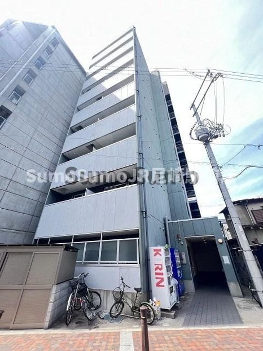 兵庫県尼崎市建家町(マンション)の賃貸物件の外観
