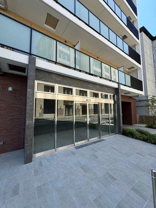 AFFLUENCE難波EASTの外観