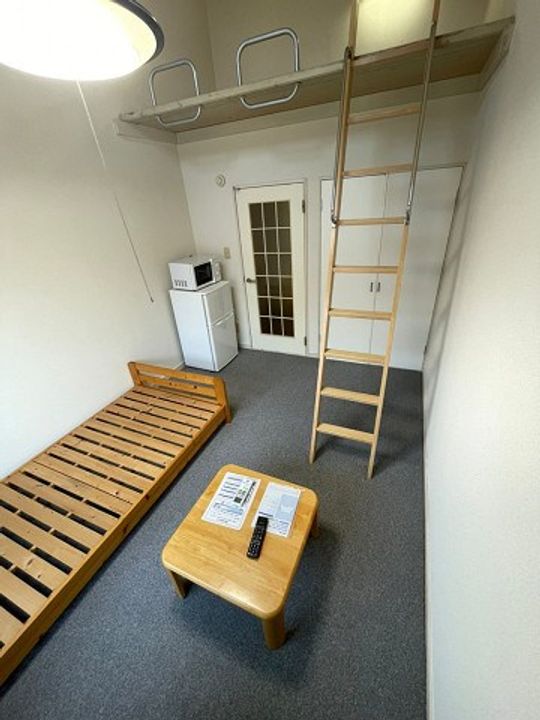 兵庫県西宮市学文殿町1丁目(アパート)の賃貸物件の居間