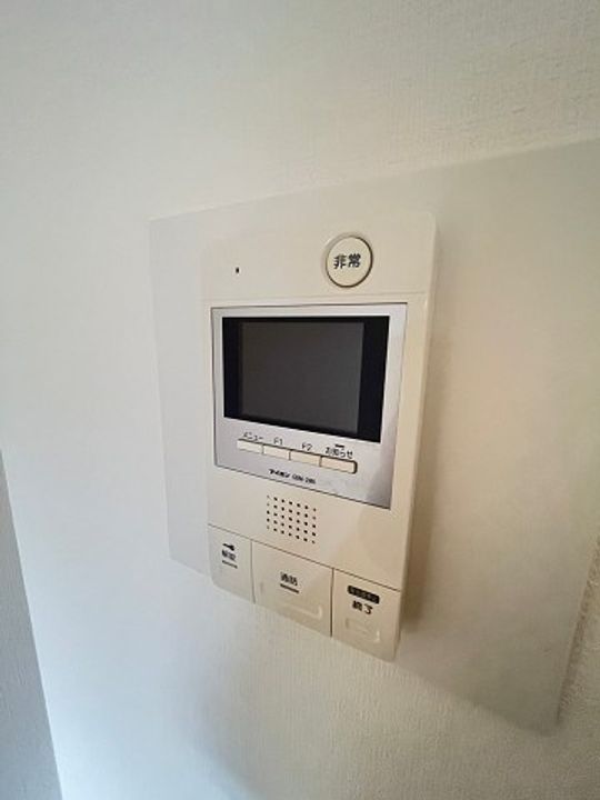 兵庫県西宮市松籟荘(マンション)の賃貸物件の居間