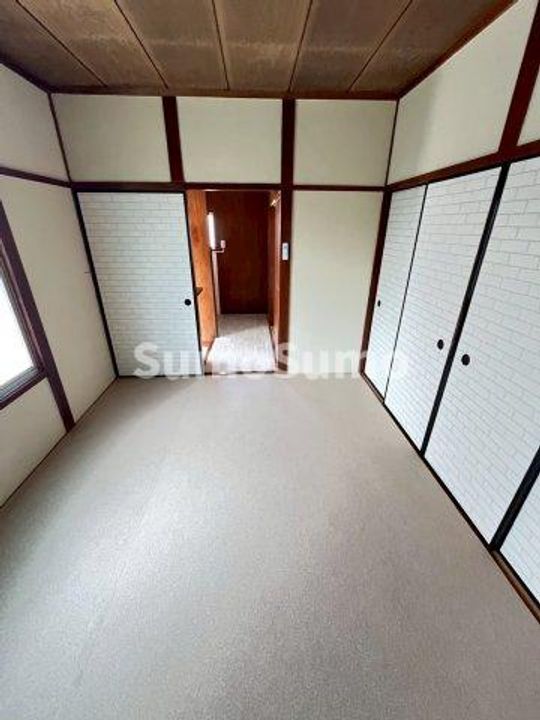 みつぐ荘の居間