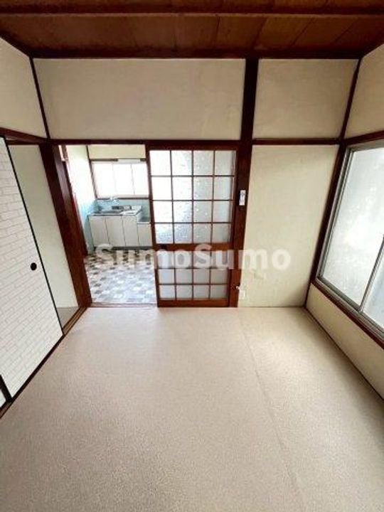 みつぐ荘の居間