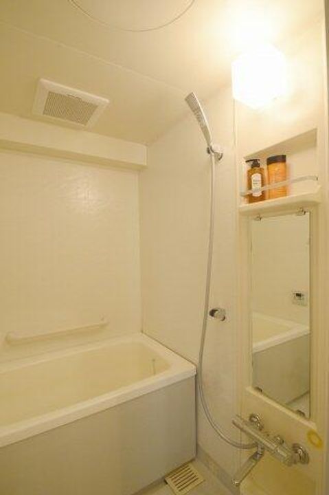 ソサエティ柿の木坂アネックスの風呂