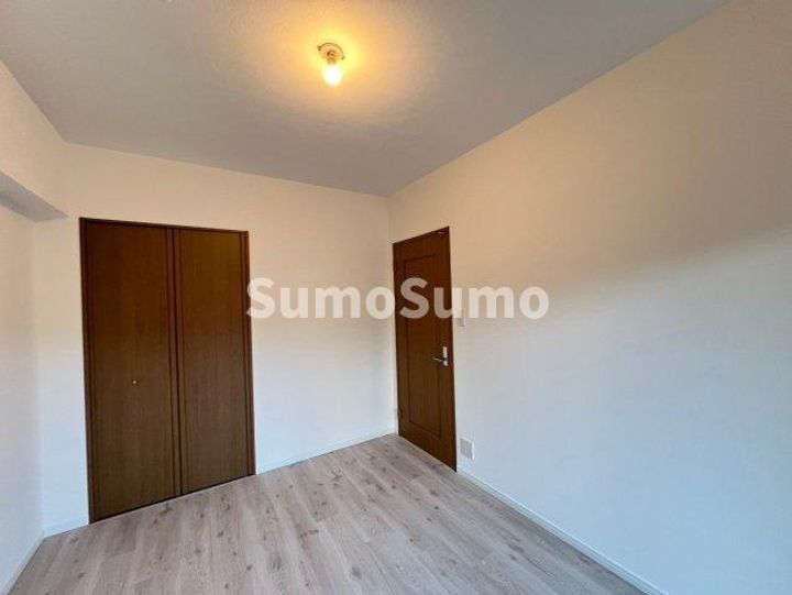 ソサエティ柿の木坂アネックスの居間