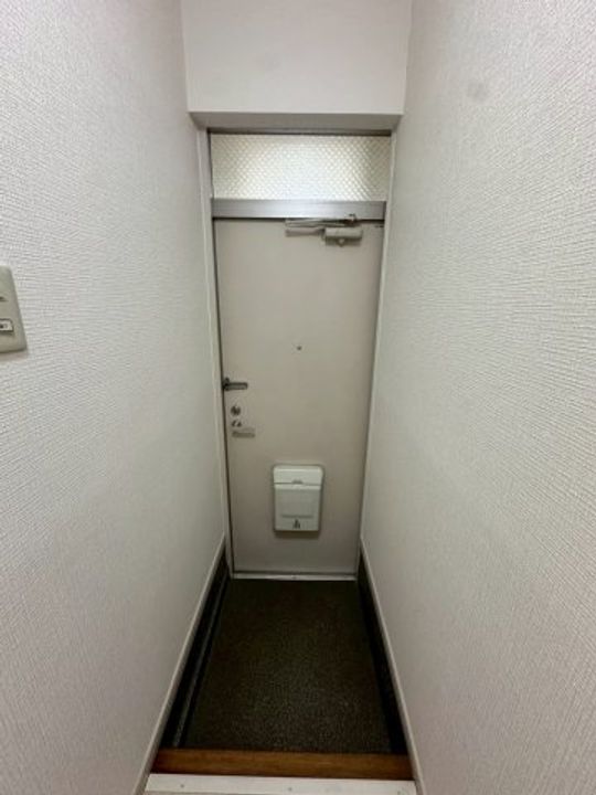 兵庫県西宮市仁川町4丁目(アパート)の賃貸物件の玄関