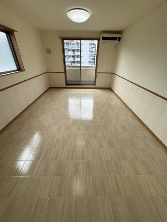 兵庫県神戸市長田区大塚町1丁目(アパート)の賃貸物件の居間