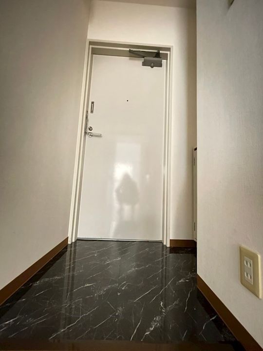 兵庫県神戸市中央区御幸通2丁目(マンション)の賃貸物件の玄関