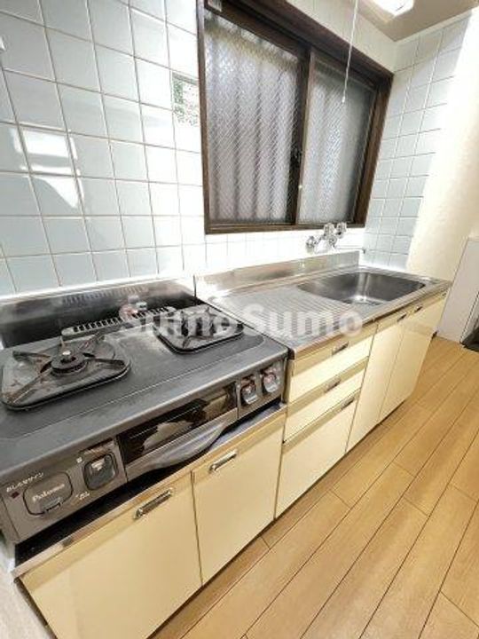 白金台FLATSのキッチン