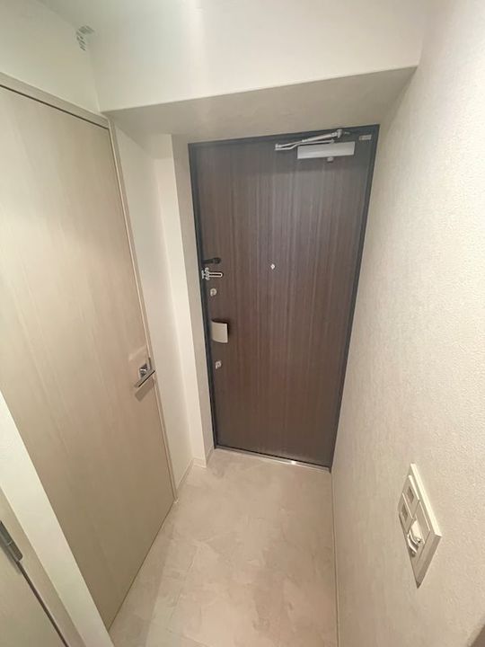 プランドール北浜の玄関