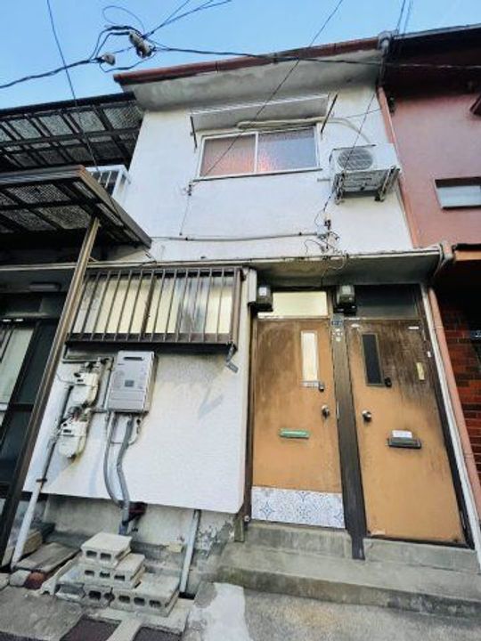 ペディハイツ尼崎大物の外観