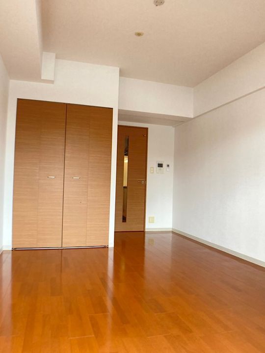 ルクレ難波の居間