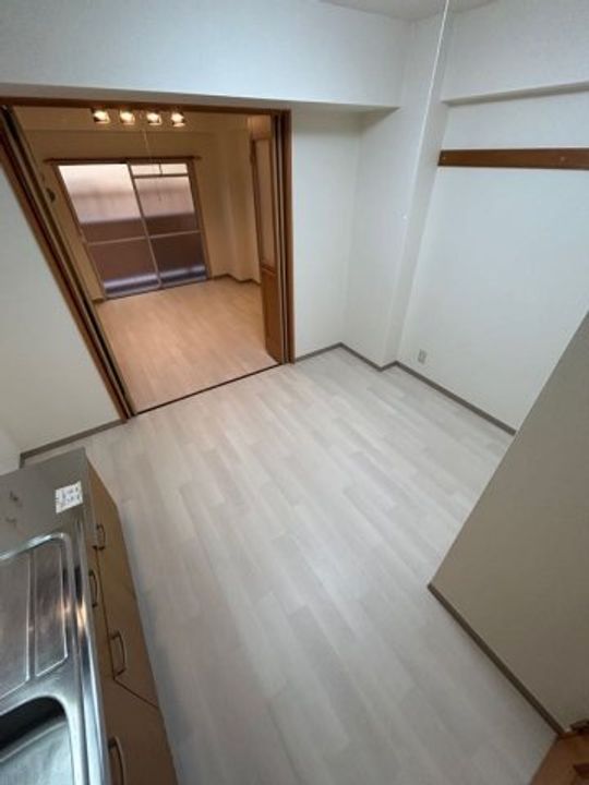 兵庫県神戸市須磨区若木町1丁目(マンション)の賃貸物件の居間