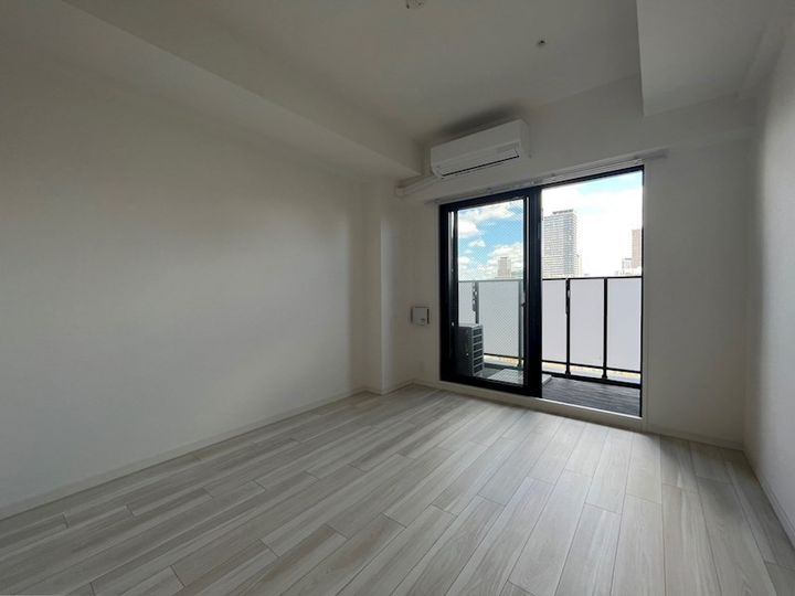 S-RESIDENCE難波大国町Deuxの居間