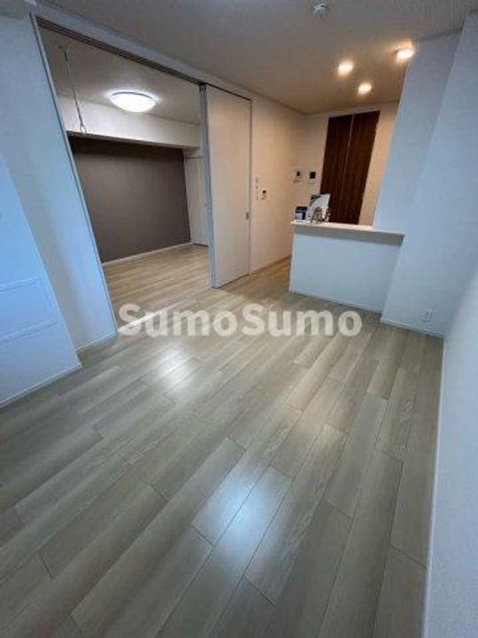 ヴィヴァレス松ノ内の居間