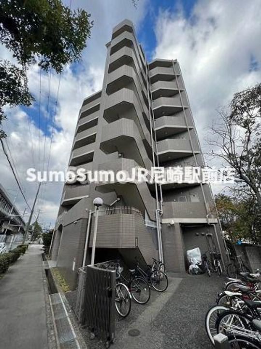 兵庫県尼崎市猪名寺2丁目(マンション)の賃貸物件の外観