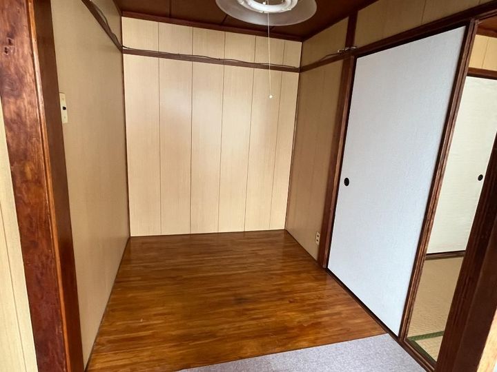 マンション二見の居間