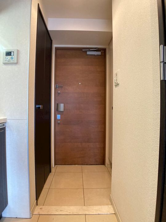エスライズ日本橋の玄関