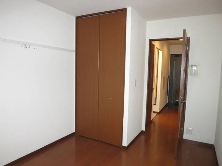 ソフィア学芸大学の寝室