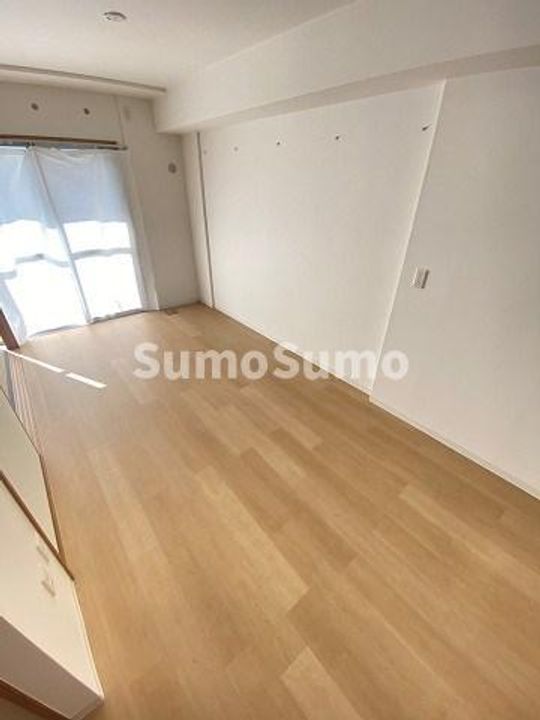 兵庫県西宮市古川町(マンション)の賃貸物件の居間