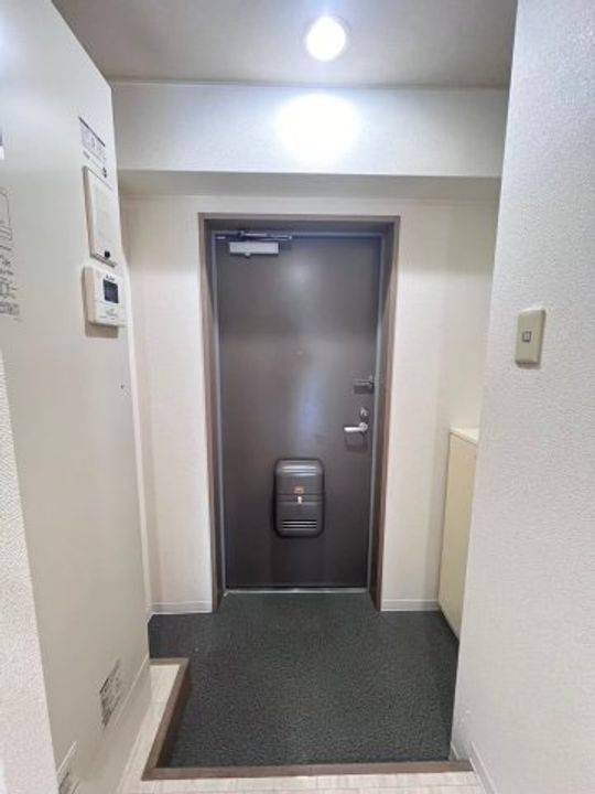 M's court(エムズコート)の玄関