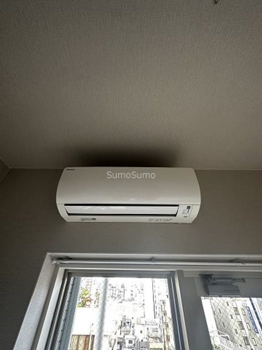 ファーストフィオーレ心斎橋イーストⅢの居間