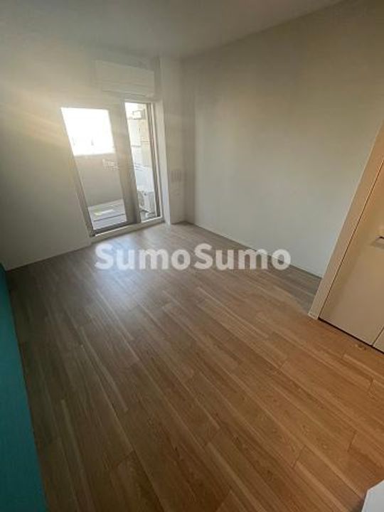 セレニテ本町東リアンの居間