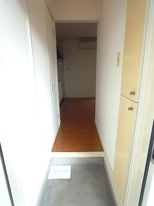 ヴィラ上ヶ原の玄関