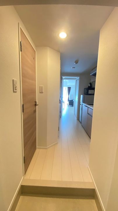 ディアレイシャス池尻大橋の玄関