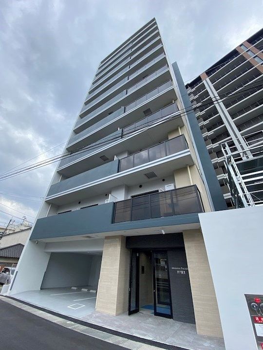 Modern palazzo博多駅東の外観