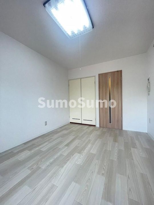 クリスタルハーモニー東棟の寝室