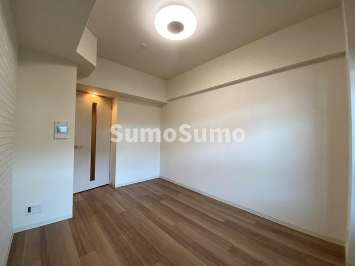 プレサンス兵庫ヴィアーレの居間