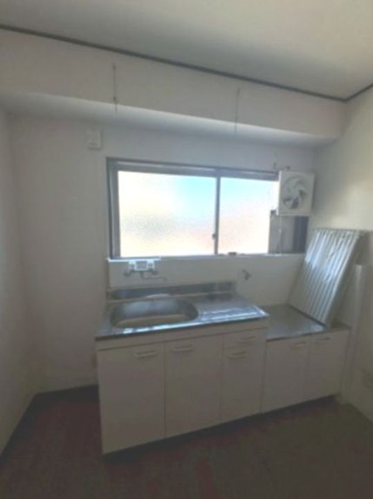 赤浦マンションの居間