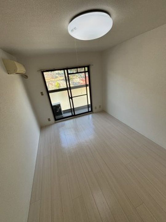 ダイドーメゾン六甲の寝室