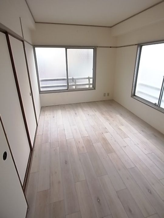 兵庫県西宮市城ケ堀町(マンション)の賃貸物件の寝室